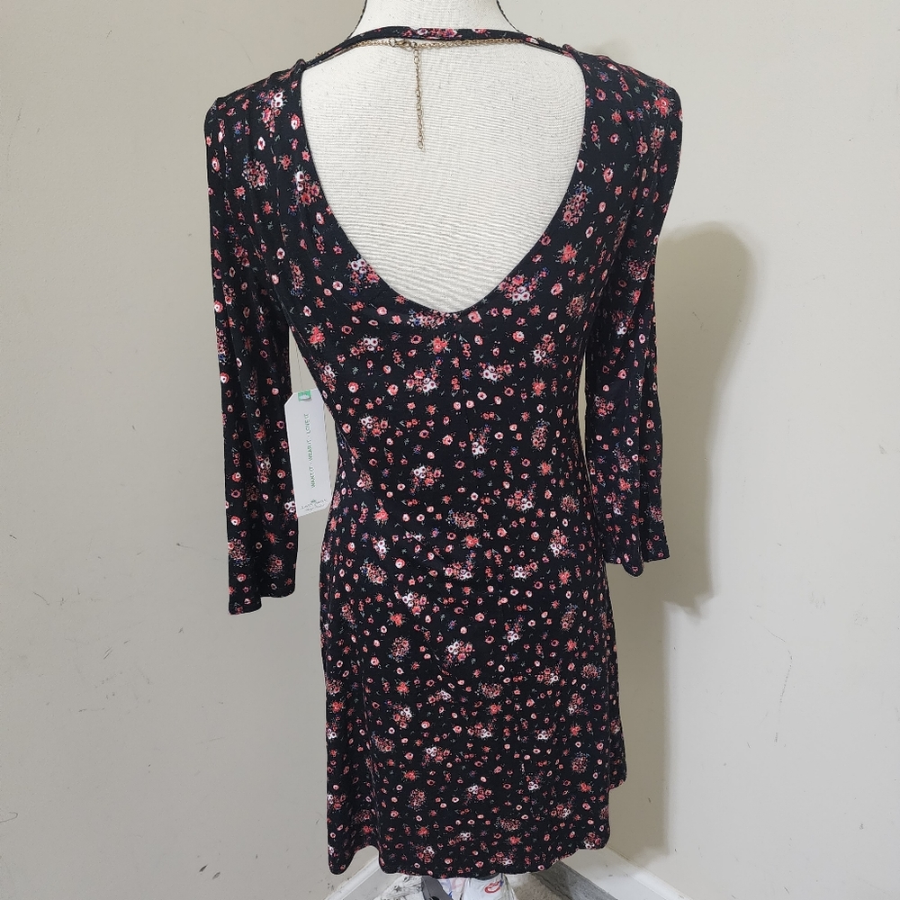 ALMOST FAMOUS Ditsy Floral Boho Cut Out Back Dress, size‎ Large, Black Multi - Picture 7 of 13